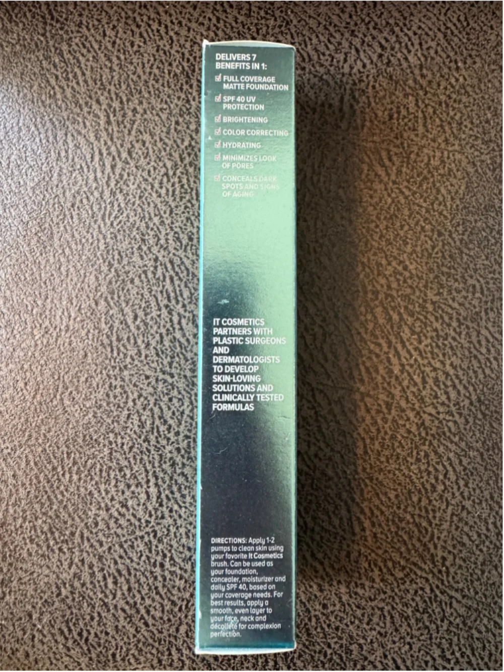 IT Cosmetics CC+ Oil-Free Matte Concealer SPF 40 “Light” - Brand New